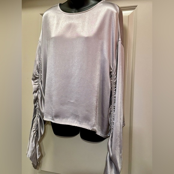 ZARA Silver Top Ruched Sleeves size L - Picture 7 of 13